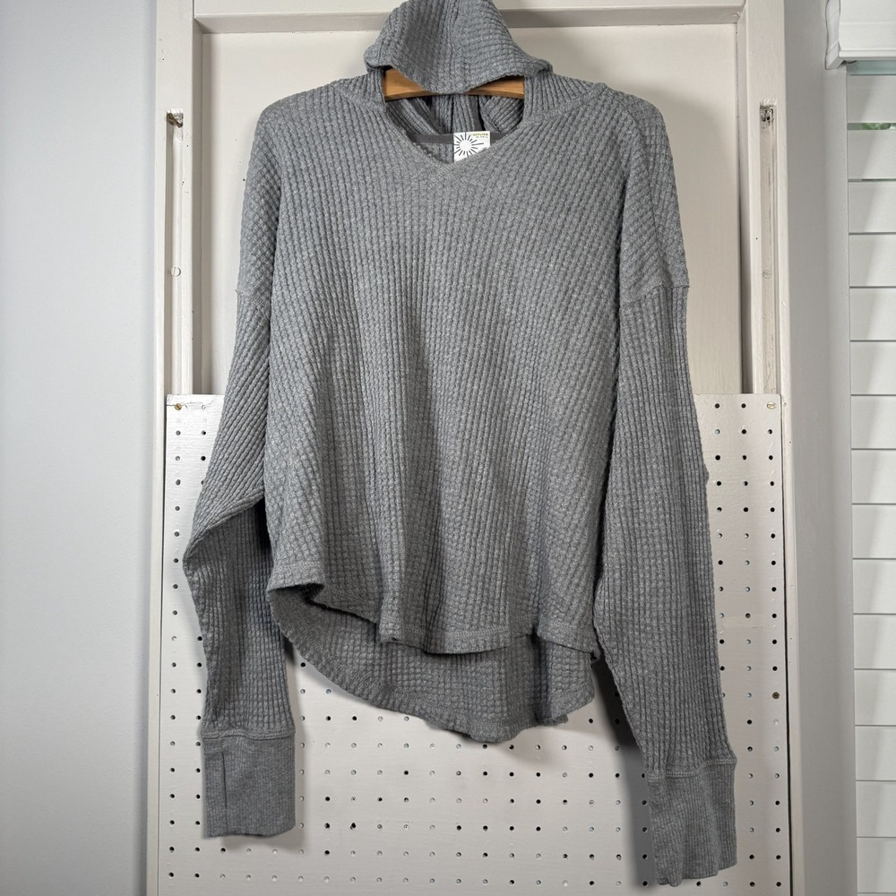 OFFLINE by Aerie Sweater Womens M Gray Waffle Knit Hooded Hi-Low Hem Thumbholes - Picture 5 of 13